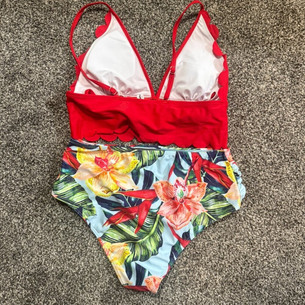 Pat Pat 2-piece swimsuit - New - red & floral design - Picture 5 of 5